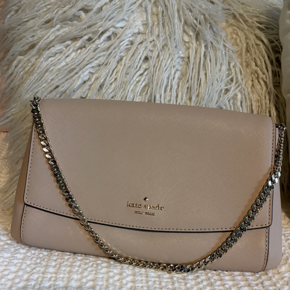 Kate Spade Light Tan Shoulder Bag with Chain Strap